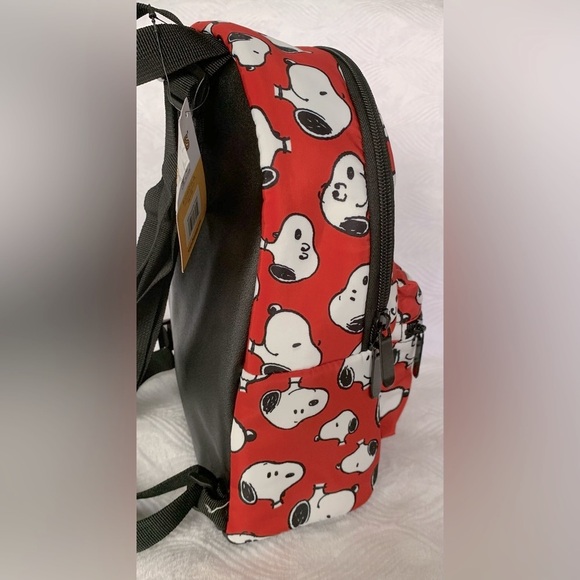 Peanuts Snoopy Backpack - Picture 4 of 10